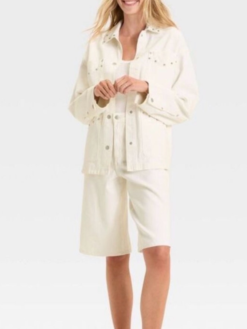 Universal Thread Cream Studded Button-Front Jean Jacket- Size Small - Picture 4 of 4